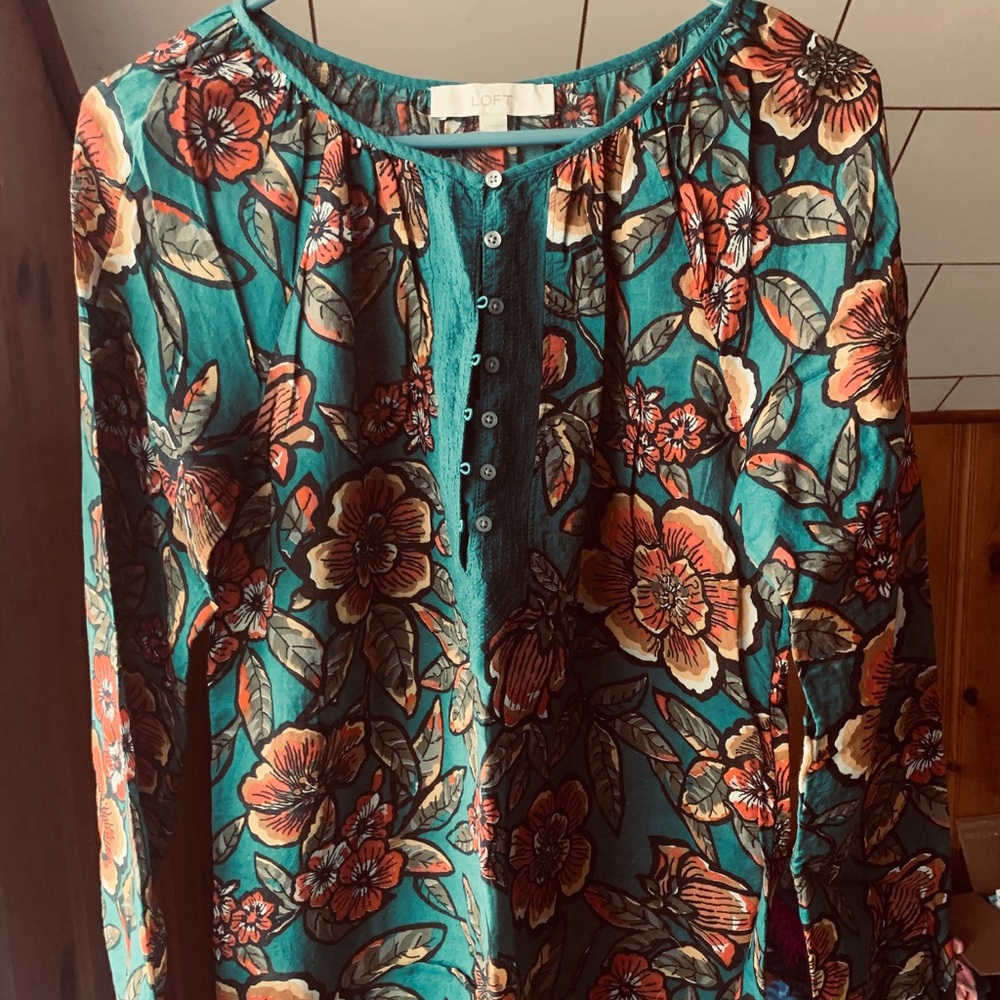 Loft Tunic Size Small - Picture 2 of 4